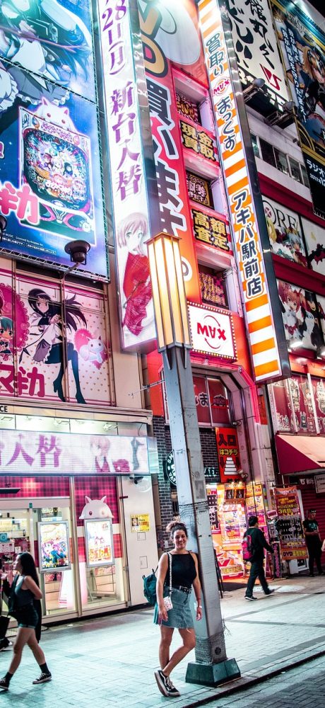 tickle漫画 App 个人中心界面截图，账号信息、阅读统计与偏好设置分区陈列，整体留白充足配色清爽